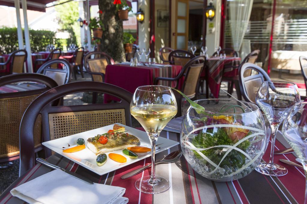 Auberge De La Terrasse Villersexel المظهر الخارجي الصورة
